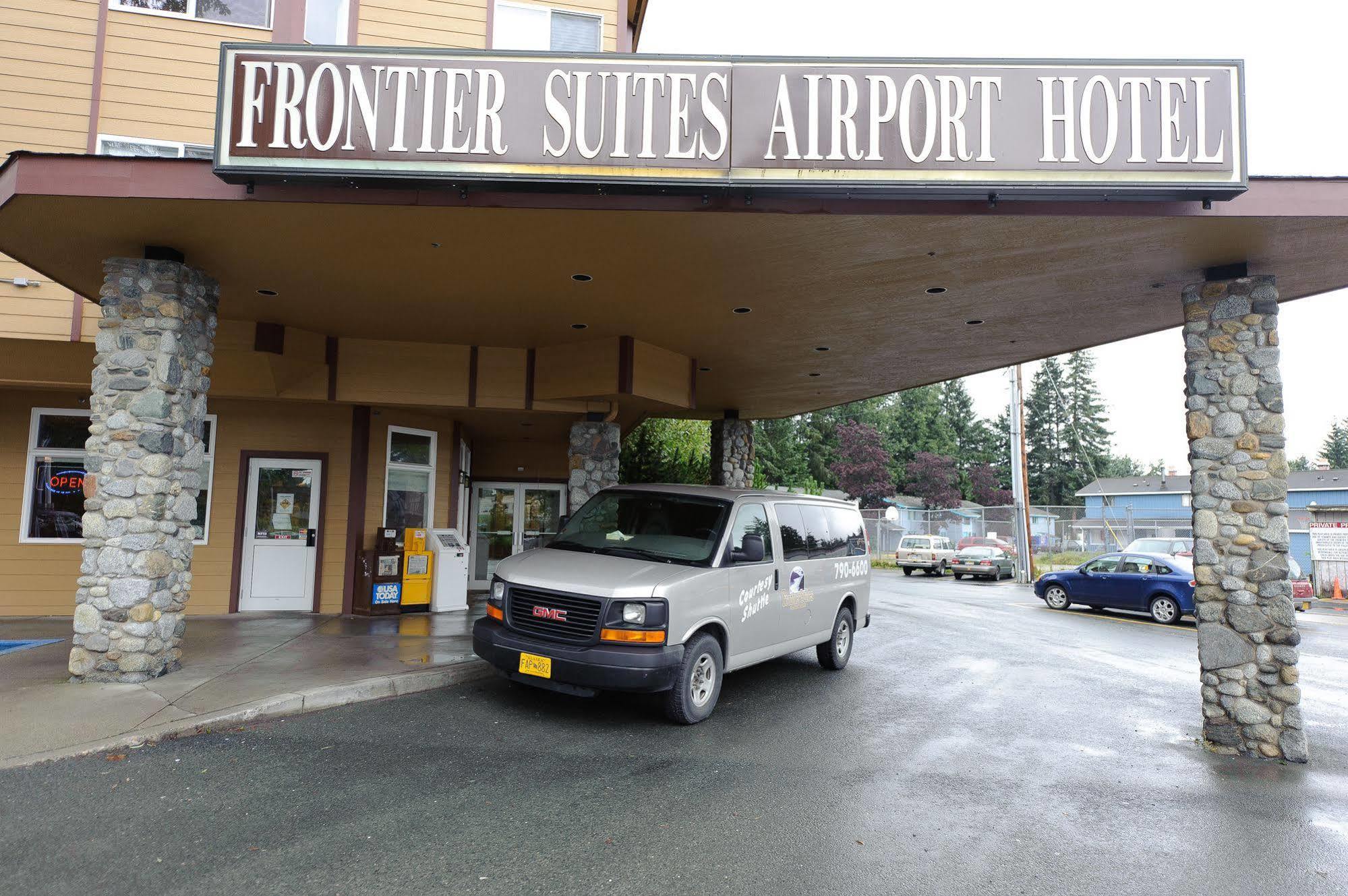 Frontier Suites Hotel In ジュノー エクステリア 写真