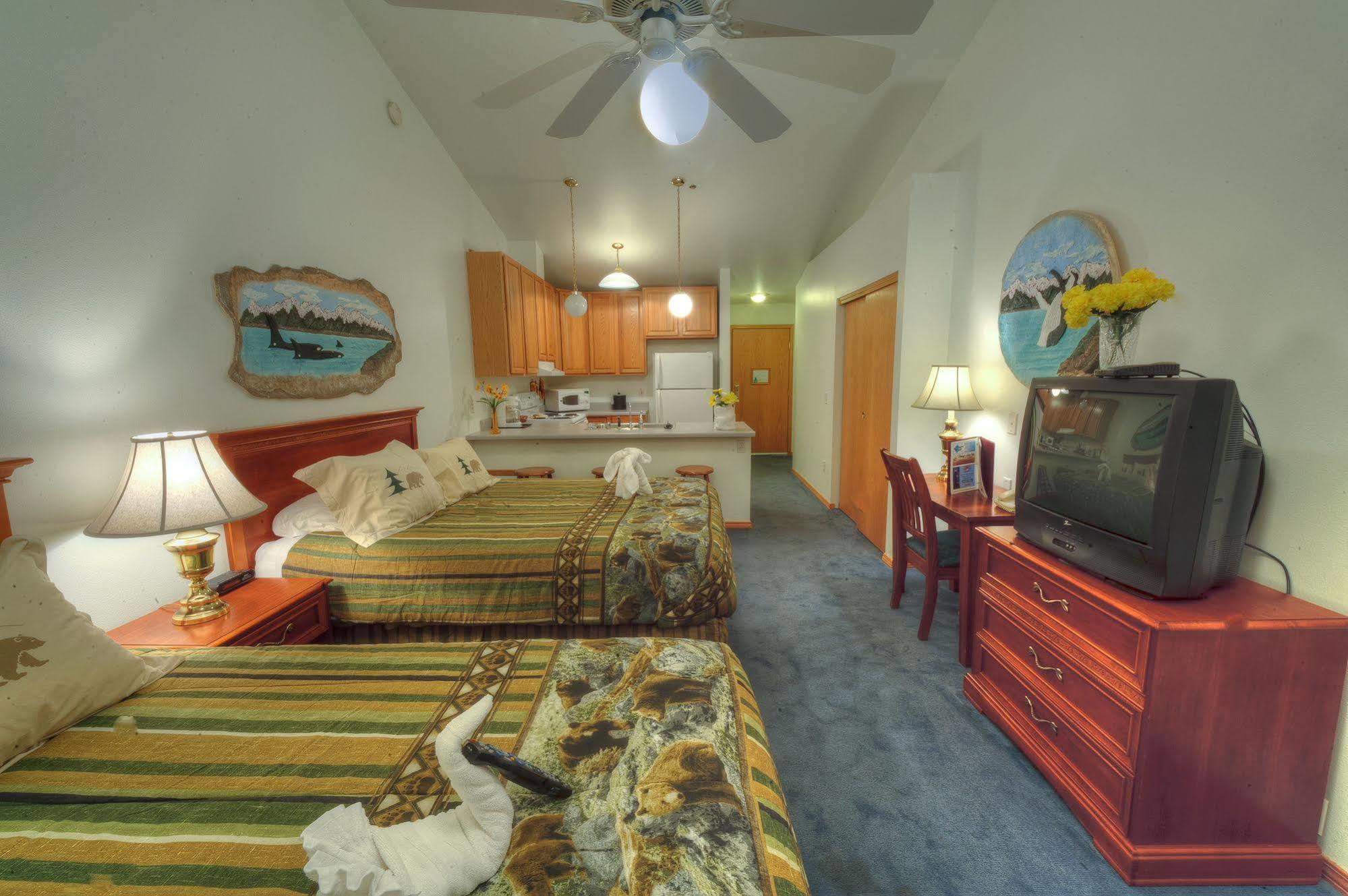 Frontier Suites Hotel In ジュノー エクステリア 写真